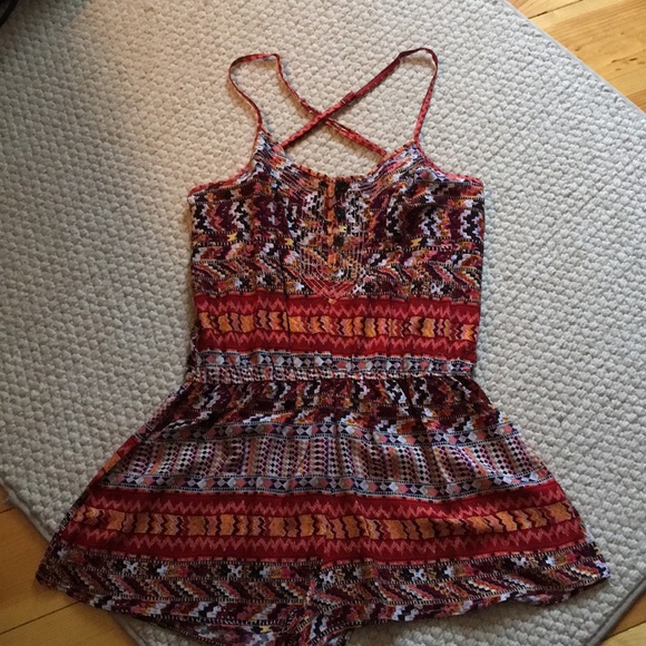 raya sun Dresses & Skirts - Cute romper